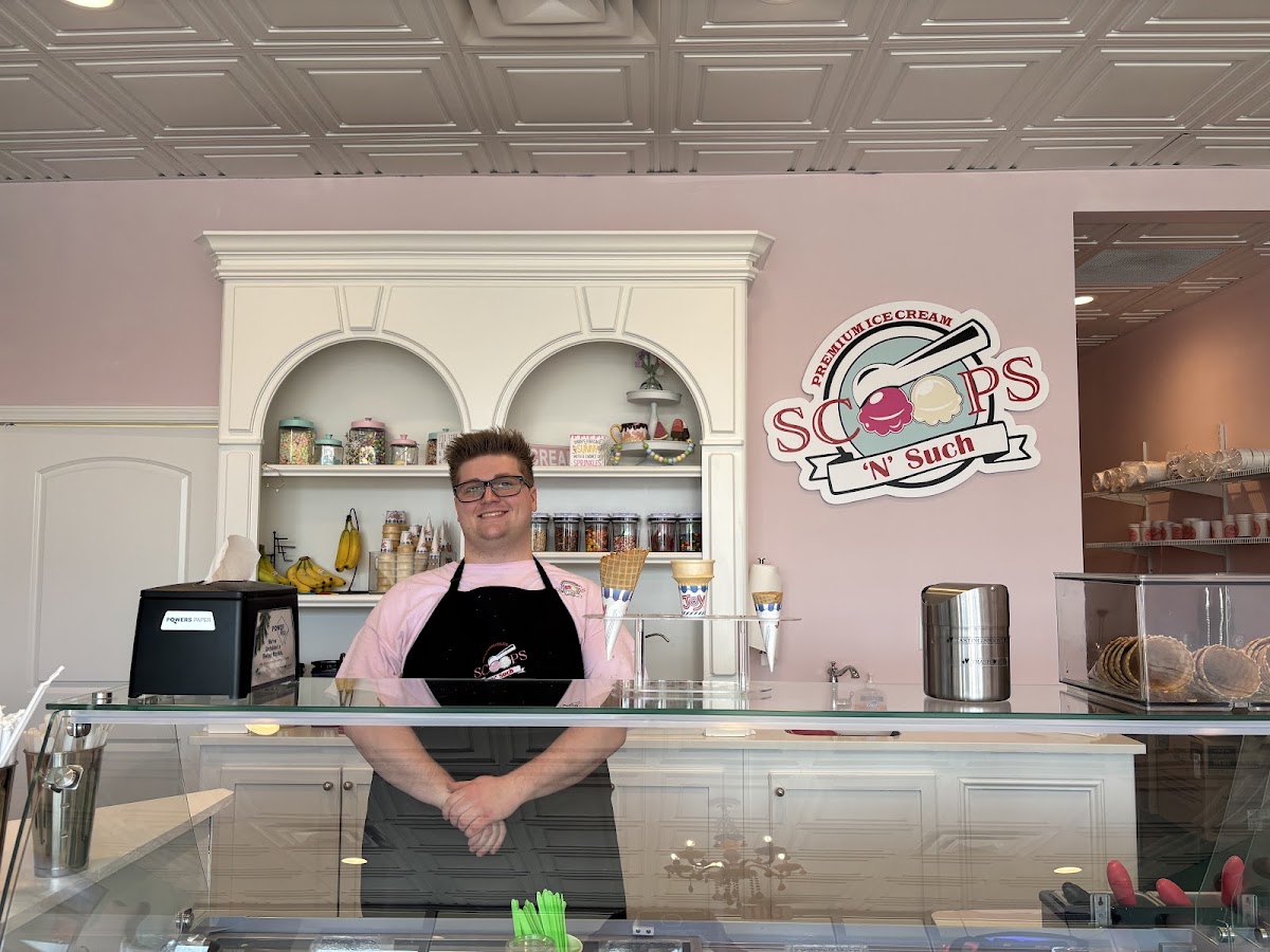 Scoops N Such Ice Cream in Jeffersontown, KY