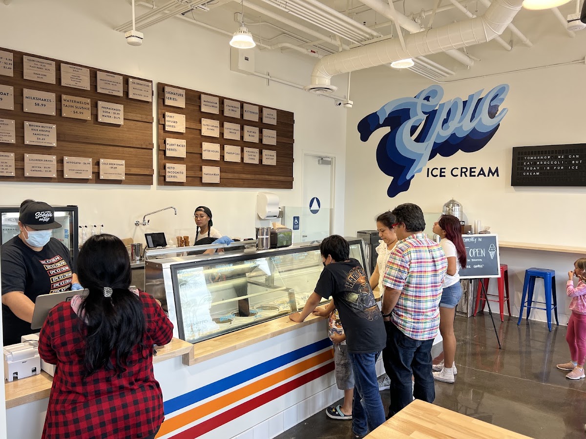 Scoops On Tap in Covina, CA