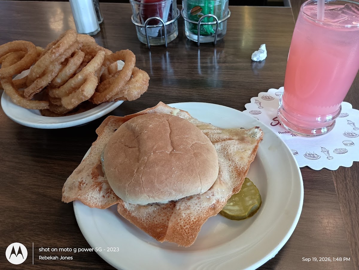 Shady Glen Restaurant and Ice Cream Parlor photo from Google
