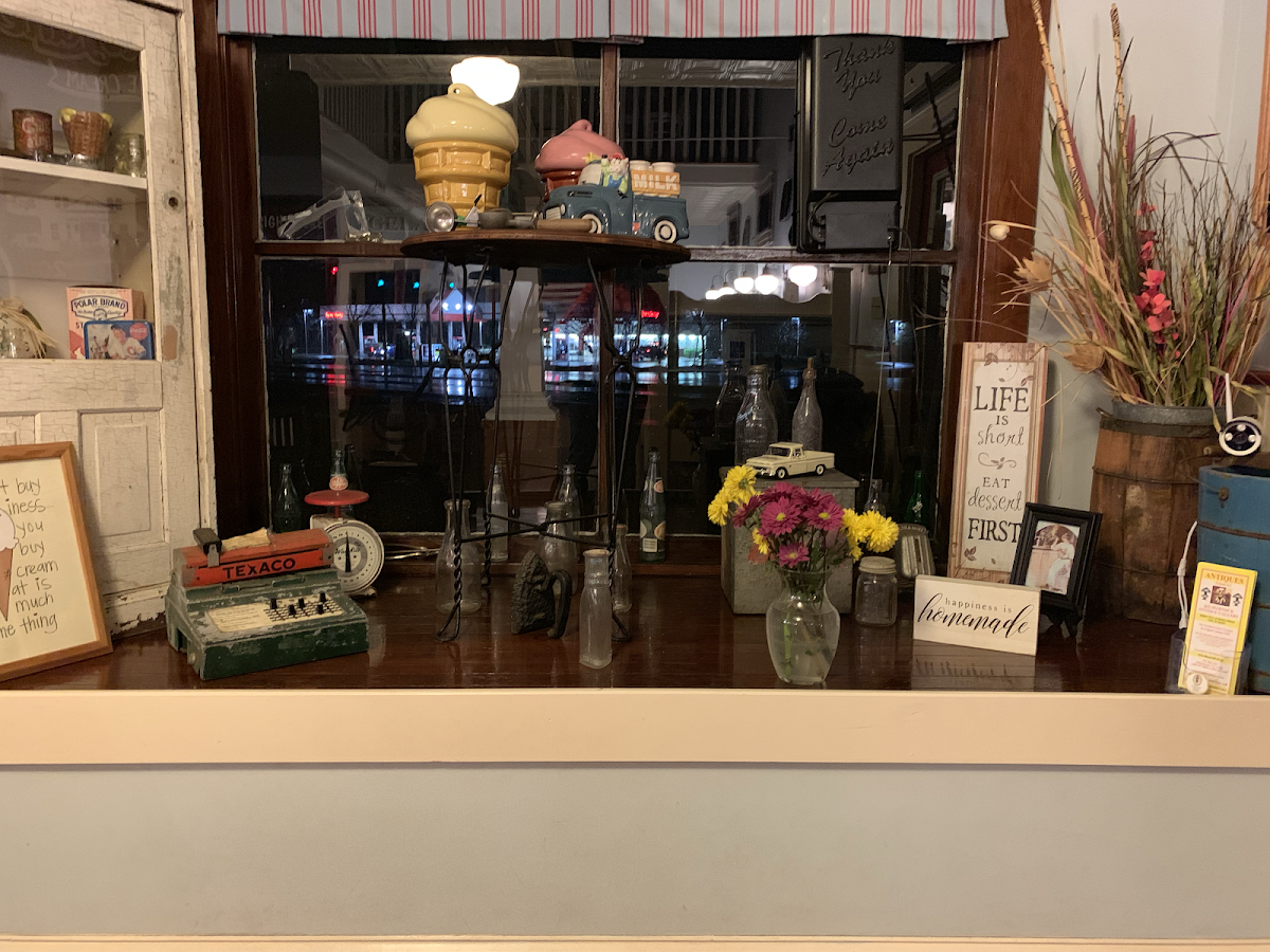 Short Lane Ice Cream Co in Gloucester, VA