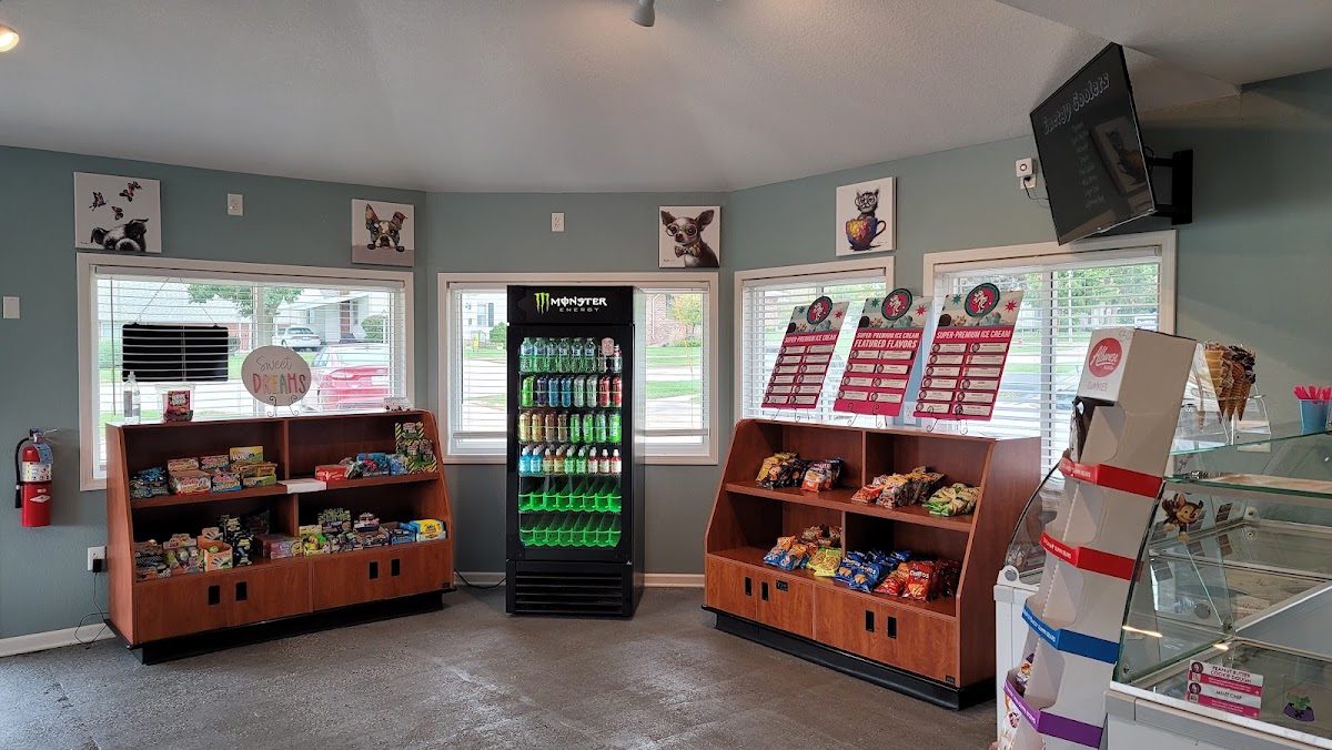 Smilee's Ice Cream & More in DeWitt, IA