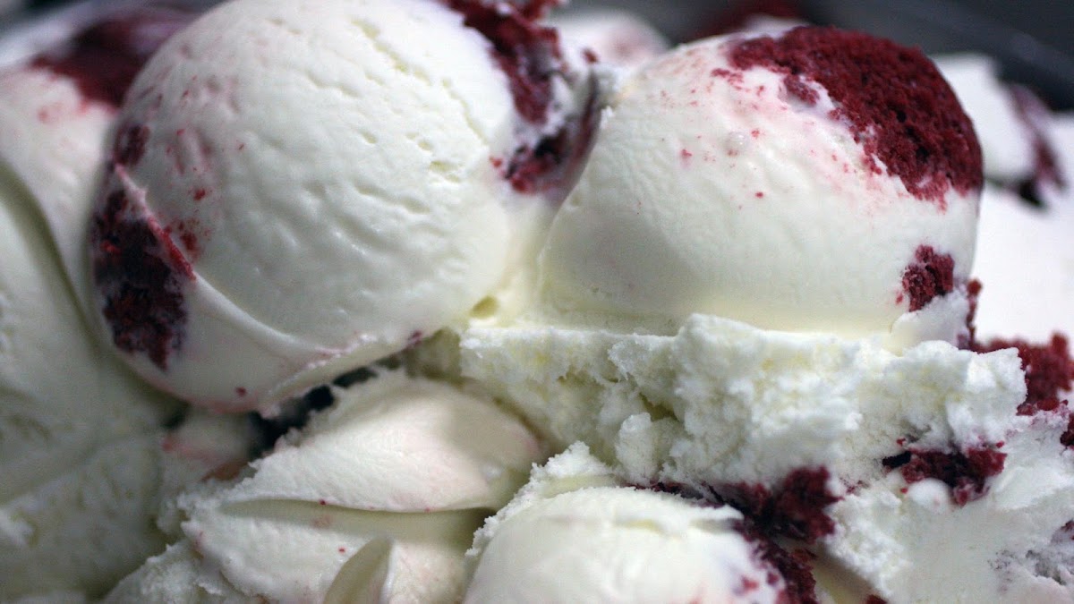 Somerset Creamery - GAR Highway in Somerset, MA