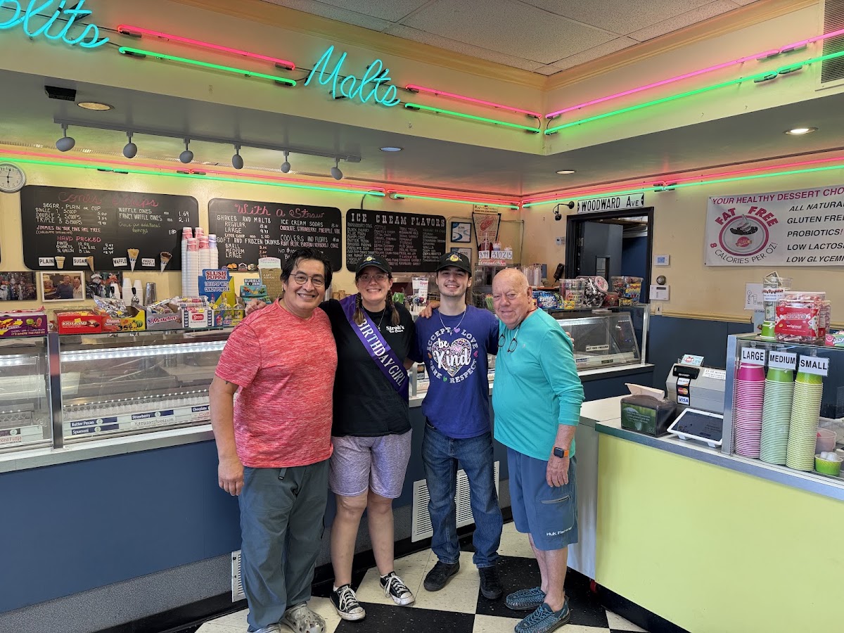 Stroh's Ice Cream Parlour of Bloomfield Hills in Bloomfield Hills, MI