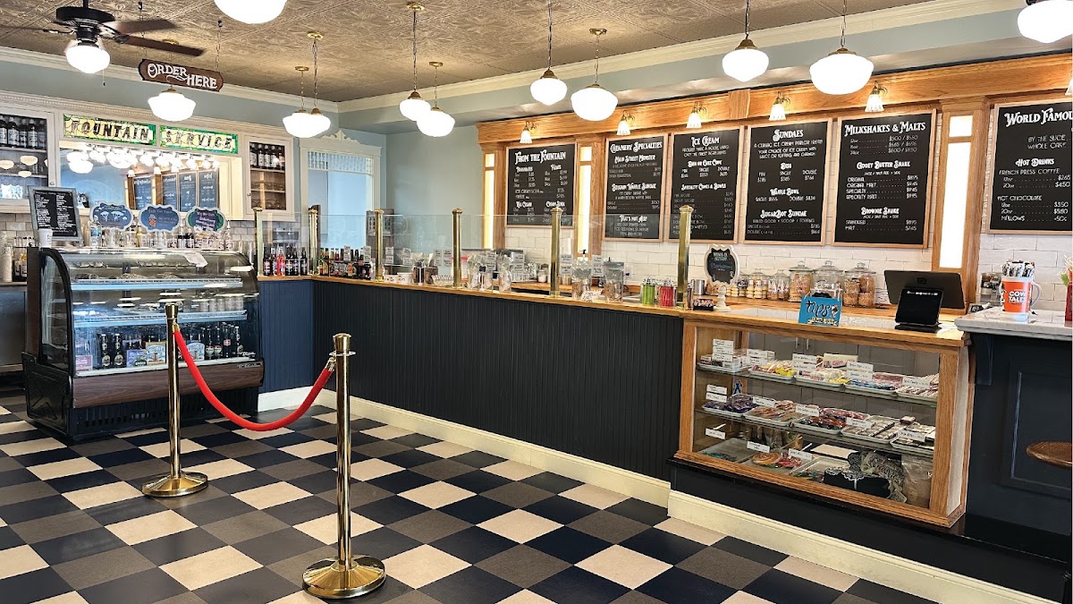 SugarBot Creamery / Little O's Old Time Soda Fountain in Saint Charles, MO