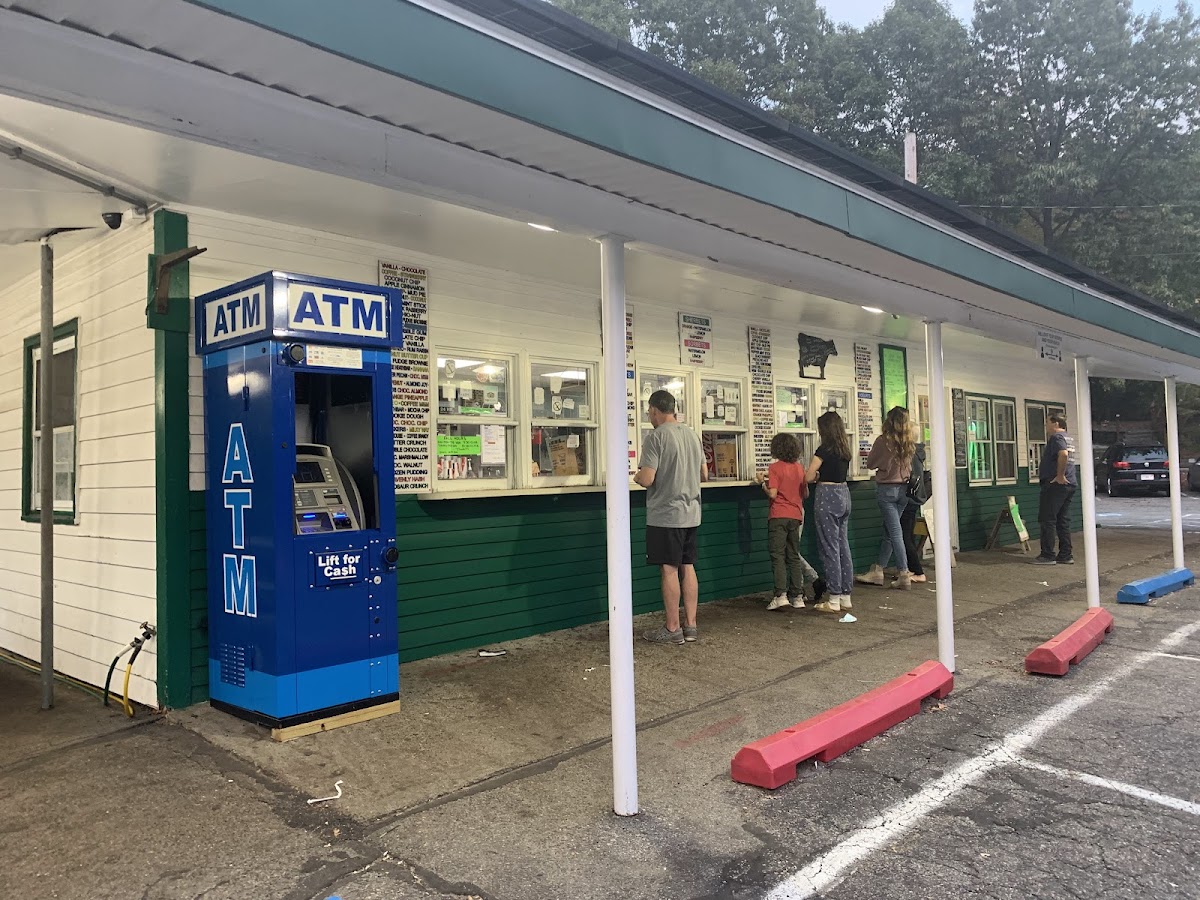 Sully's Ice Cream Stand in Chelmsford, MA