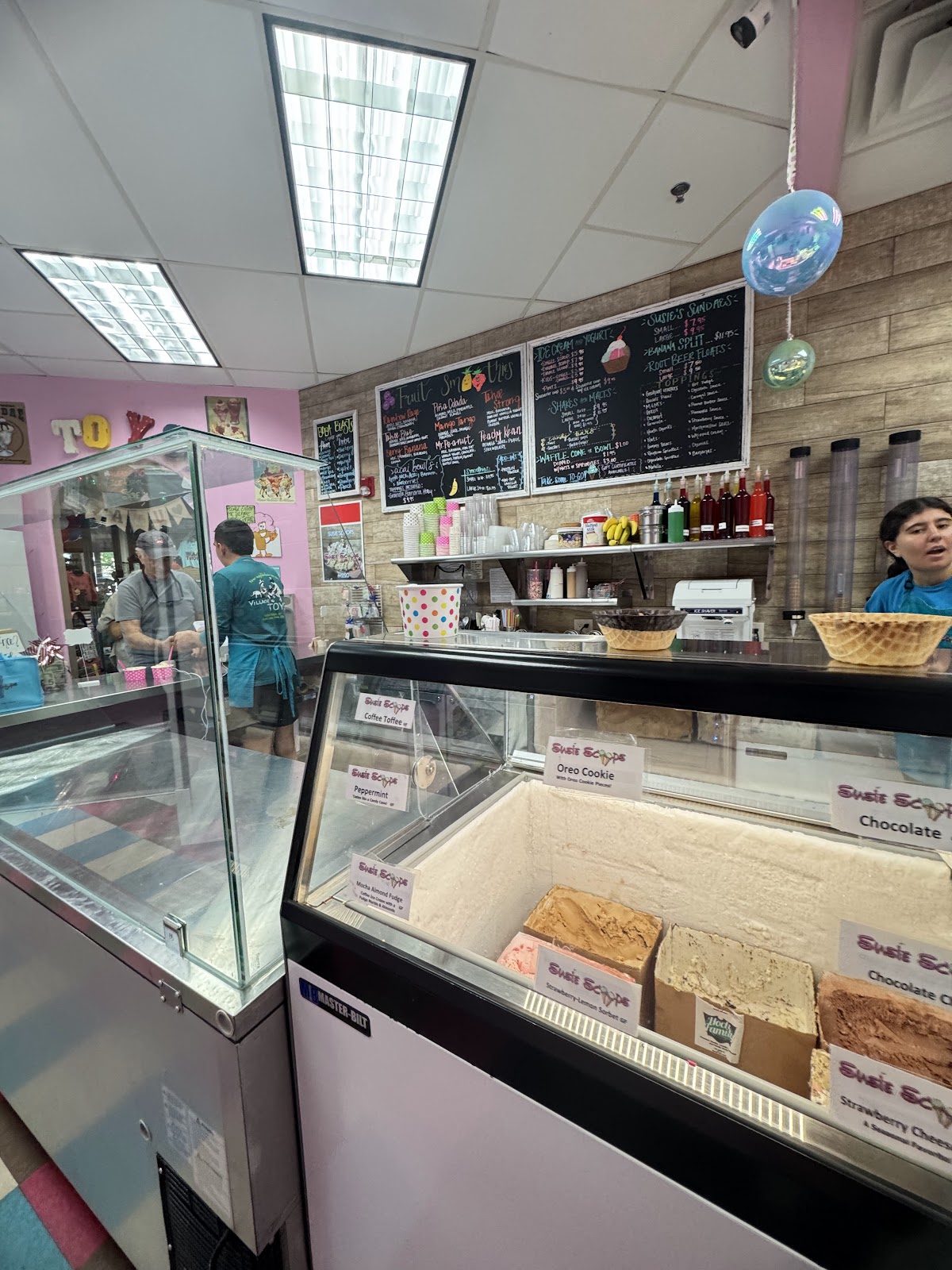 Susie Scoops Ice Cream, Frozen Yogurt, Smoothies & Boba photo from Google