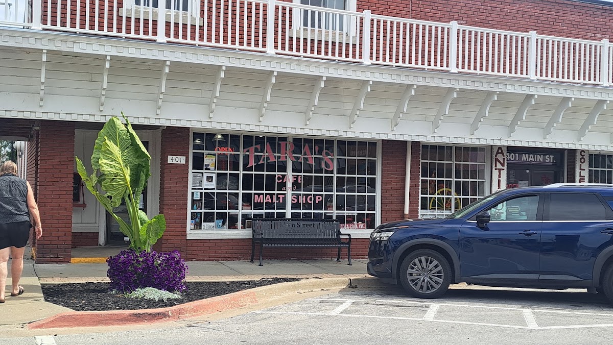 Tara's Cafe and Malt Shop photo from Google