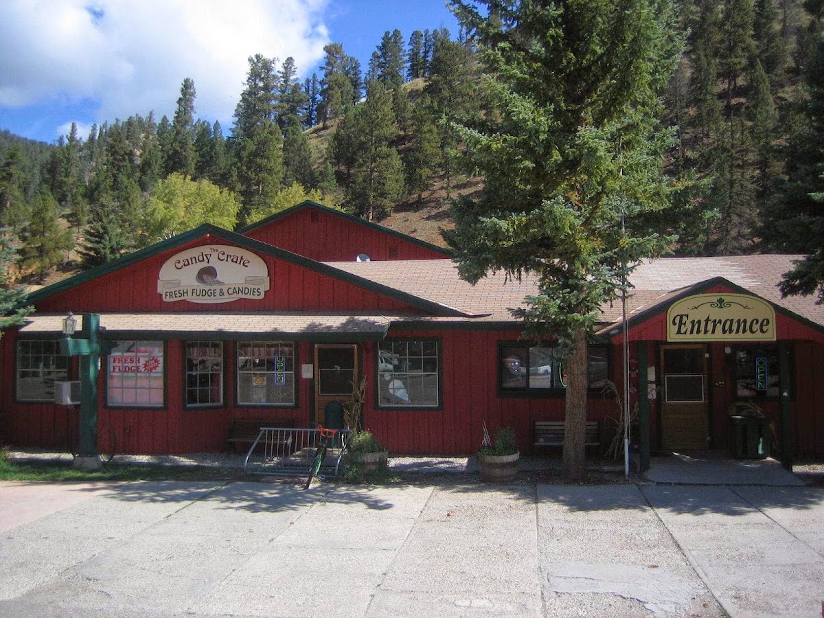 The Candy Crate and Candy Mountain Fudge in Red River, NM