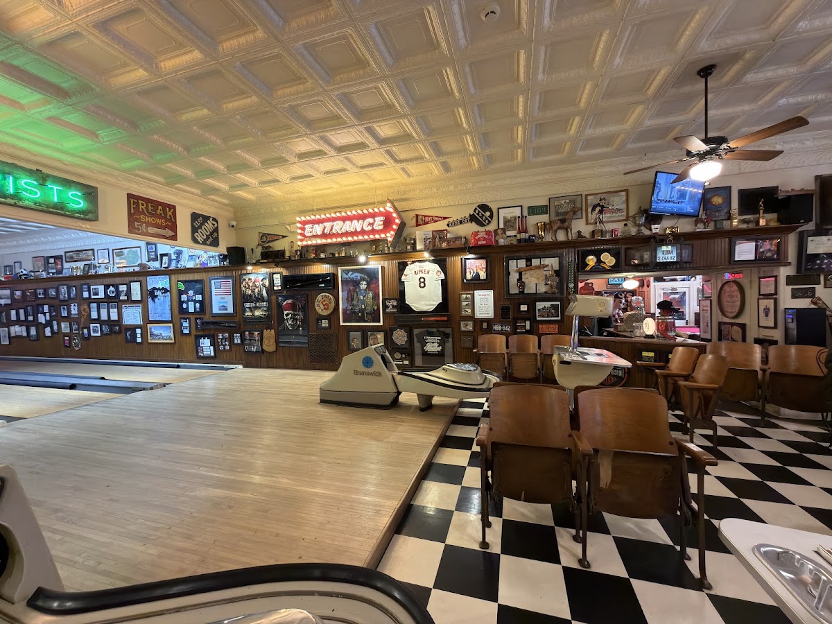 The Double Dip Soda Shop in Bloomfield, KY