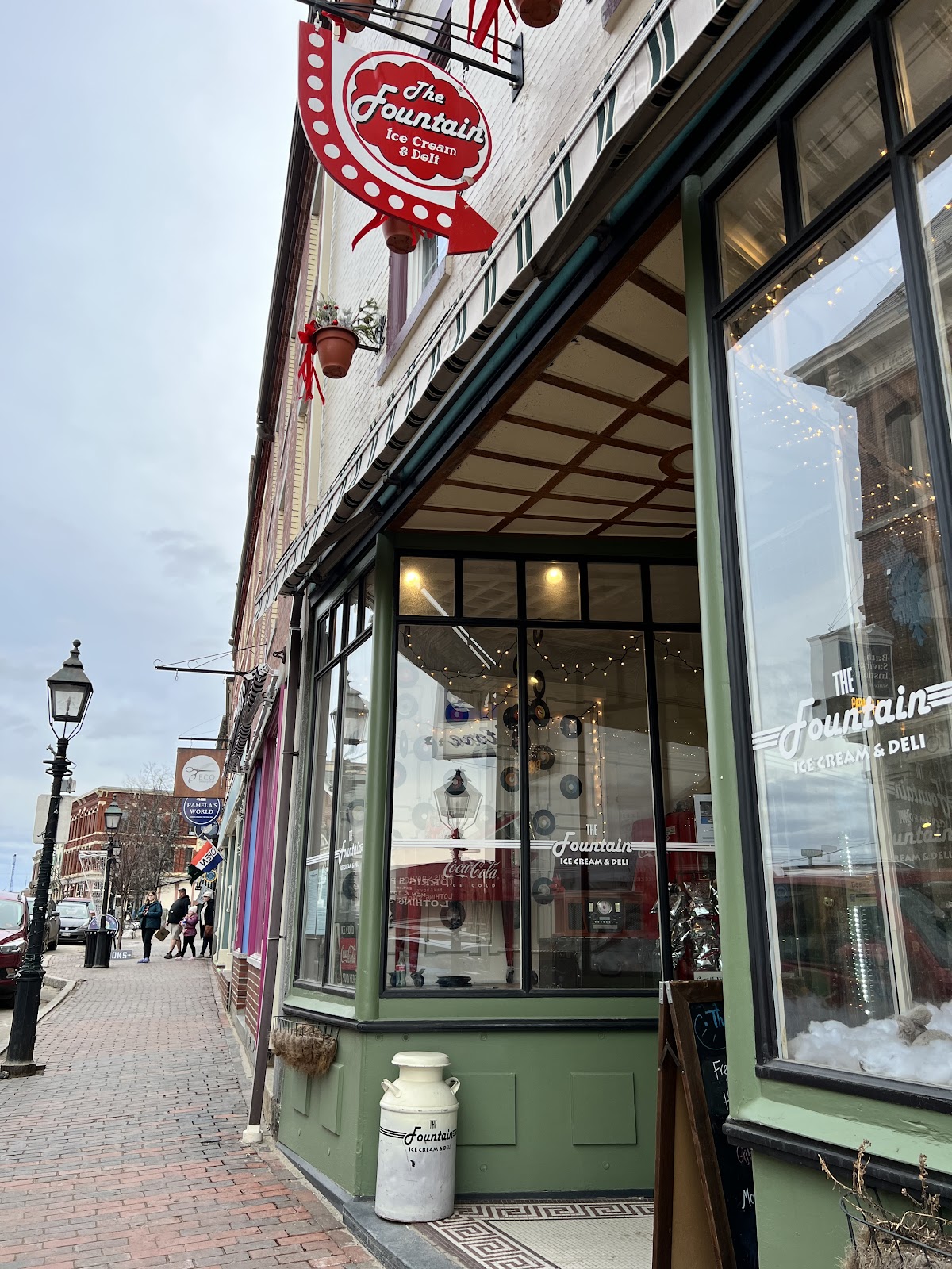 The Fountain Ice Cream & Deli in Bath, ME