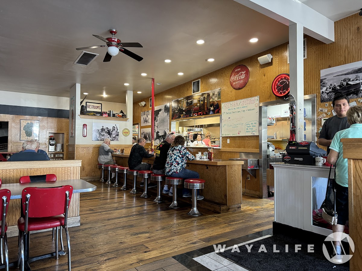 The Red Hut Cafe & Soda Fountain photo from Google
