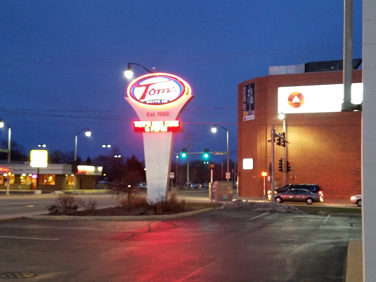 Tom's Drive In in Appleton, WI