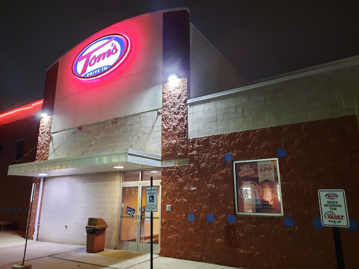 Tom's Drive In in Appleton, WI