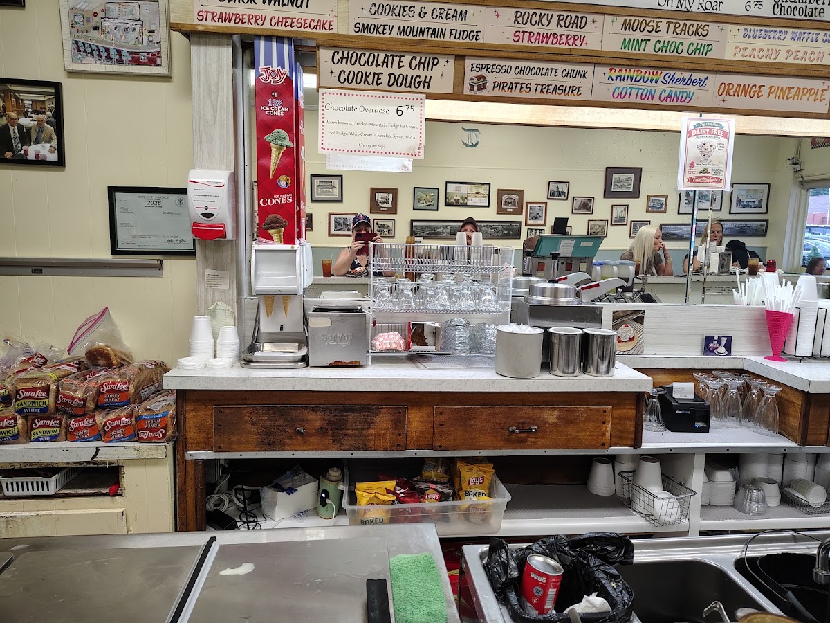 Trowbridge's Ice Cream & Sandwich Shop photo from Google