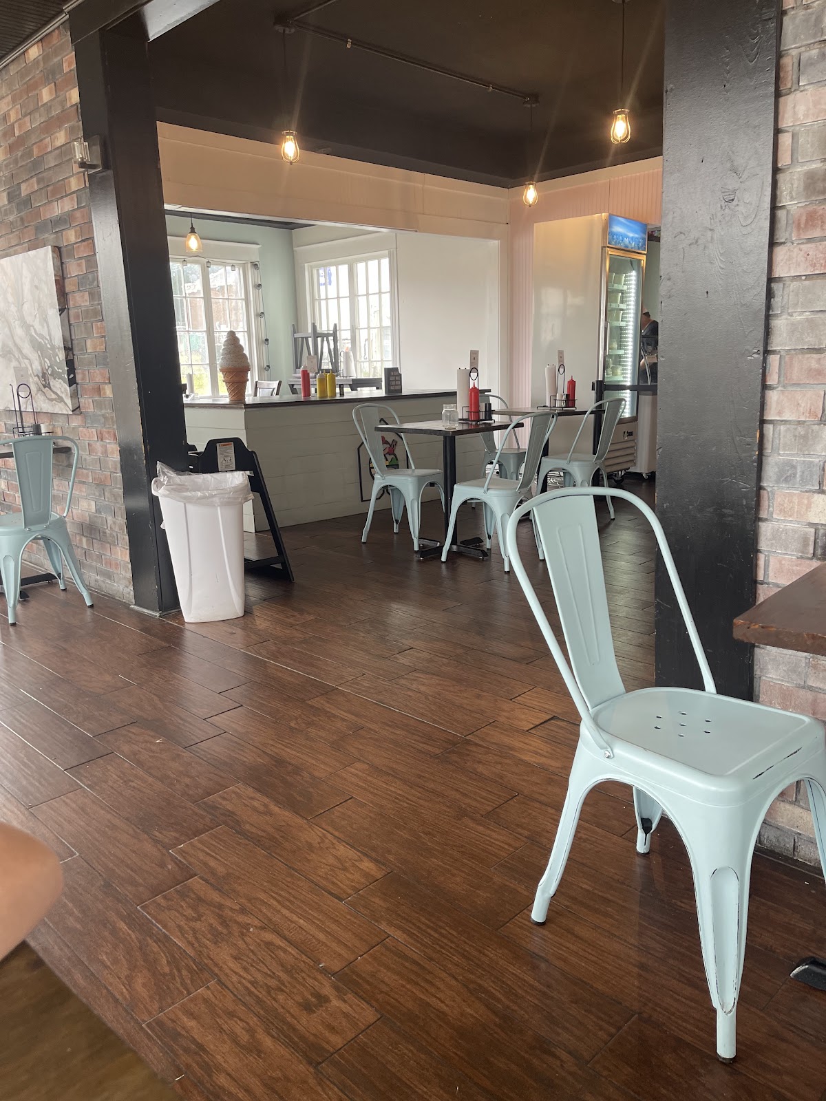 Twin Lakes Creamery | Eat · Treat · Sleep in Leitchfield, KY