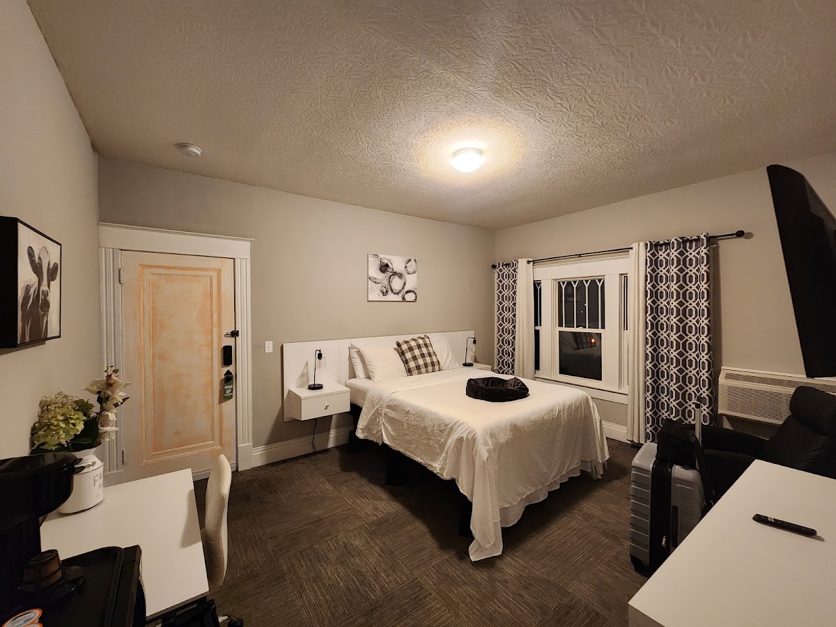 Twin Lakes Creamery | Eat · Treat · Sleep photo from Google
