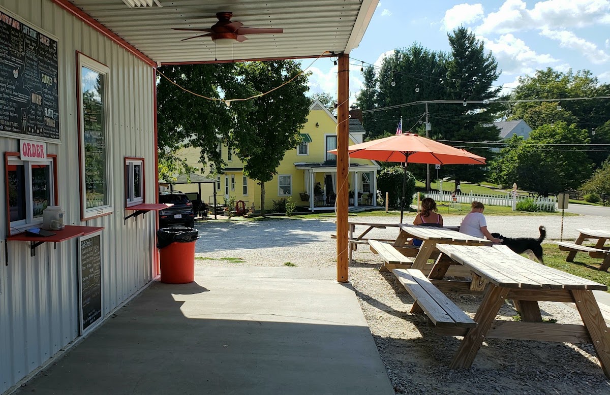 Uncle Steph's Ice cream & Eats in Brandenburg, KY