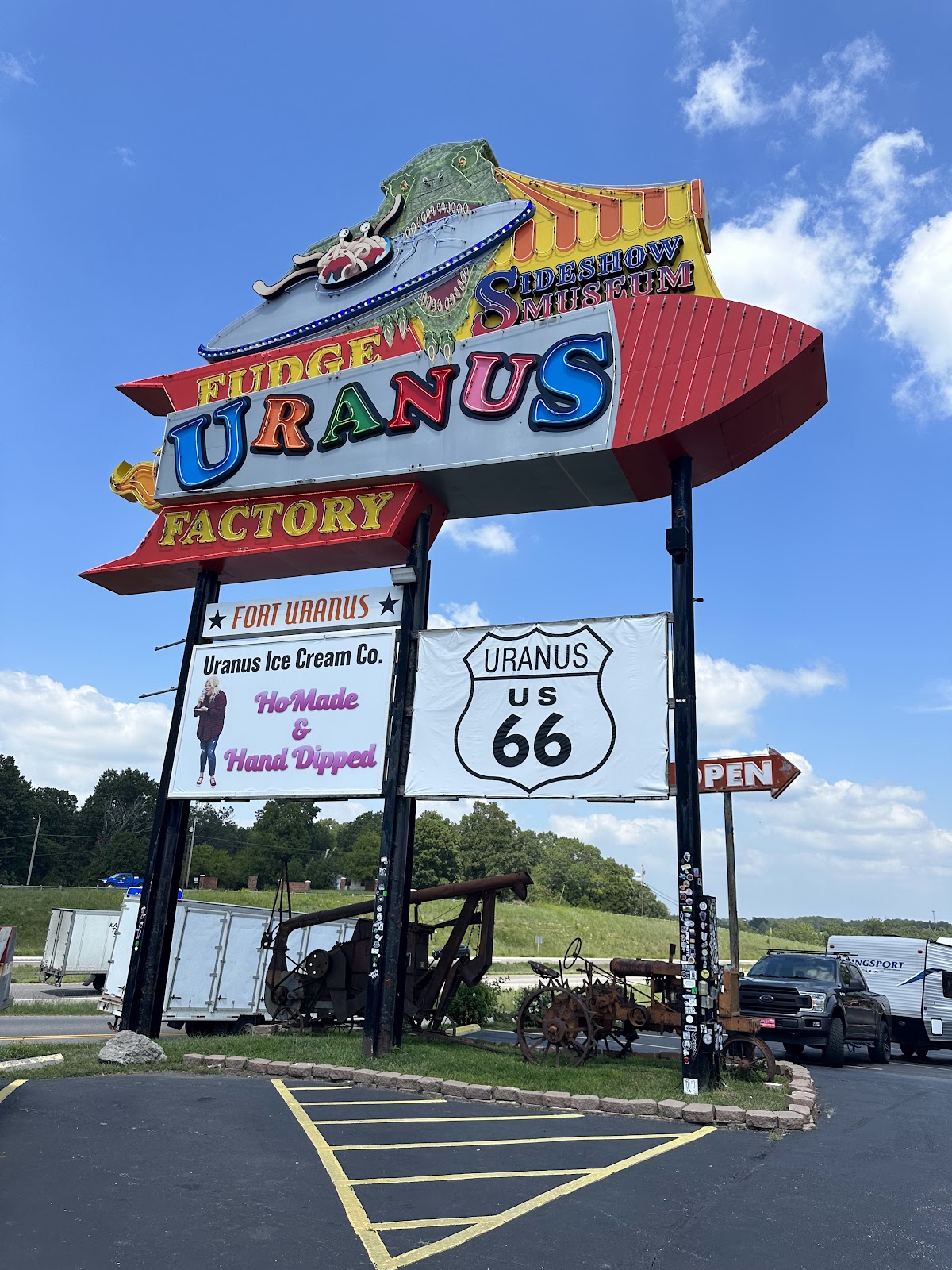 Uranus Missouri Towne Center photo from Google