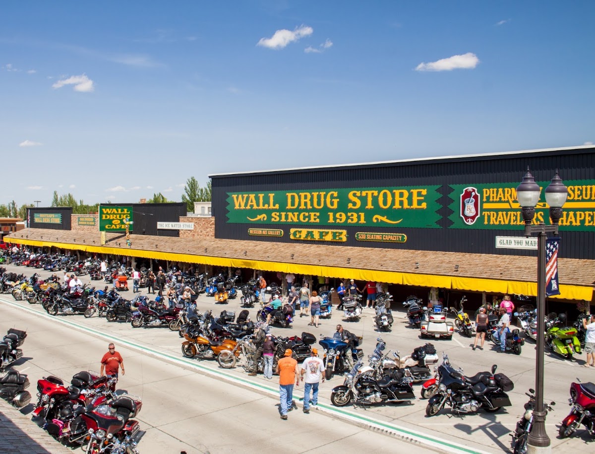 Wall Drug Store photo from Google