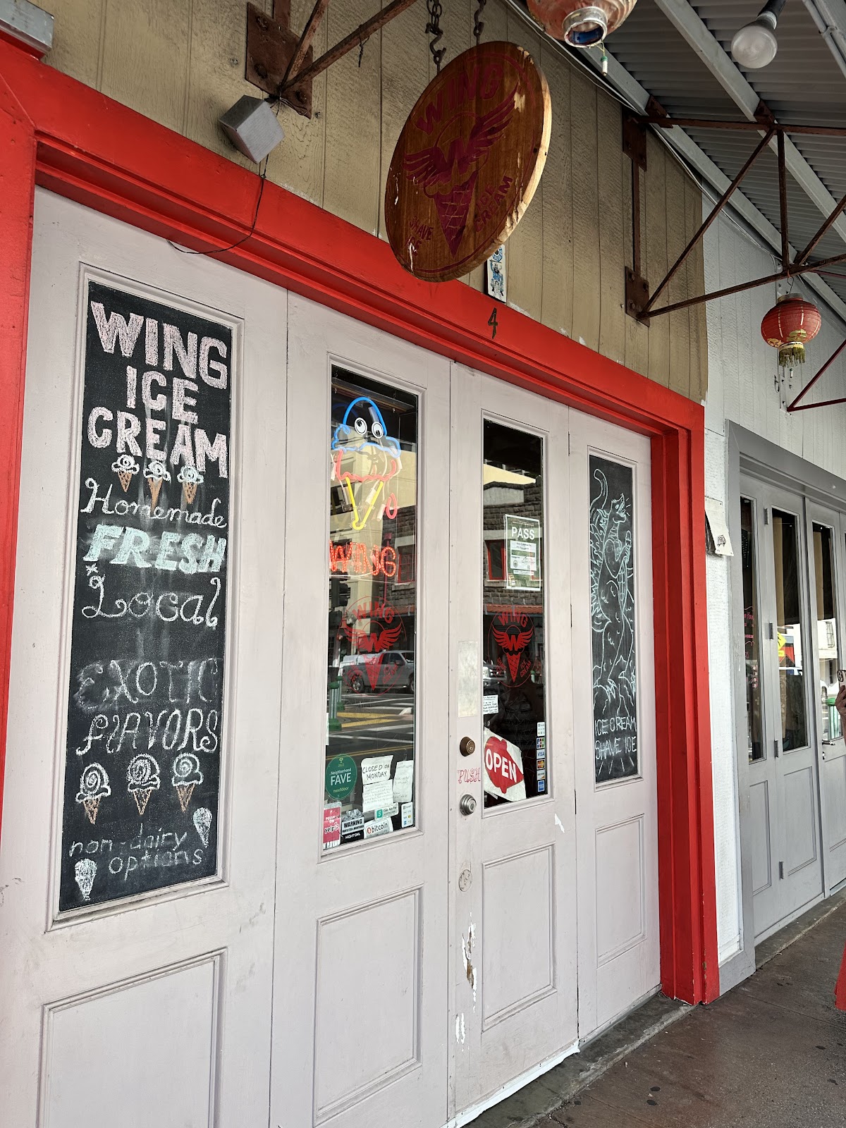 Wing Ice Cream Parlor in Honolulu, HI