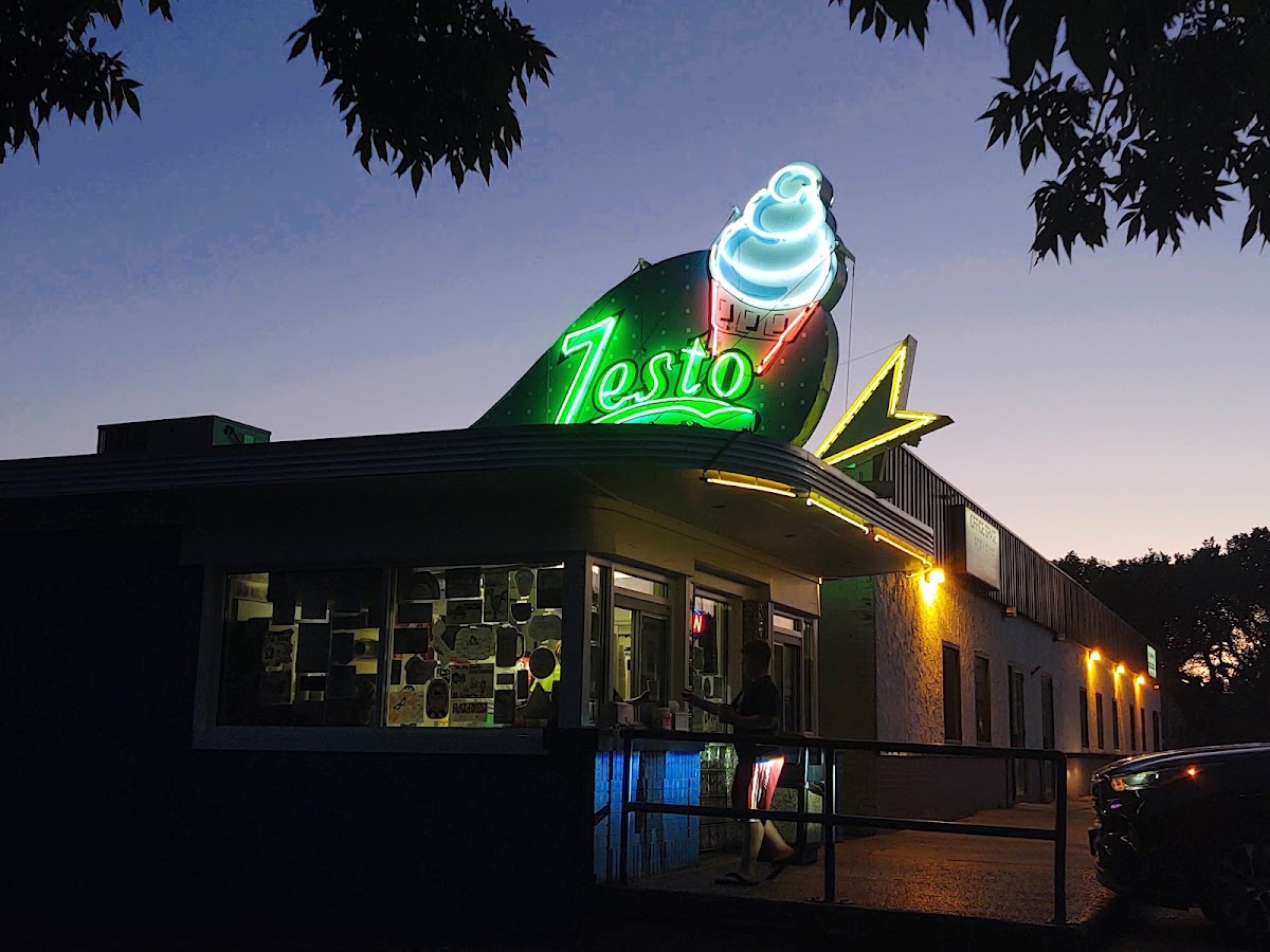 Zesto in Pierre, SD